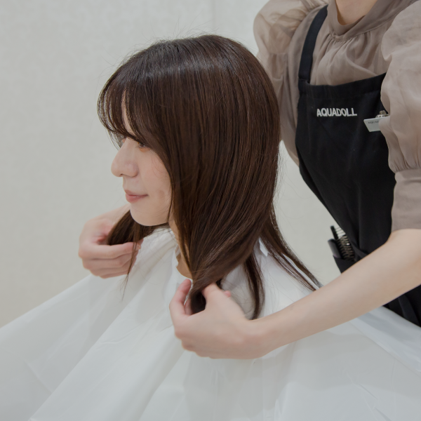 ウィッグ専門店アクアドールの専属美容師写真