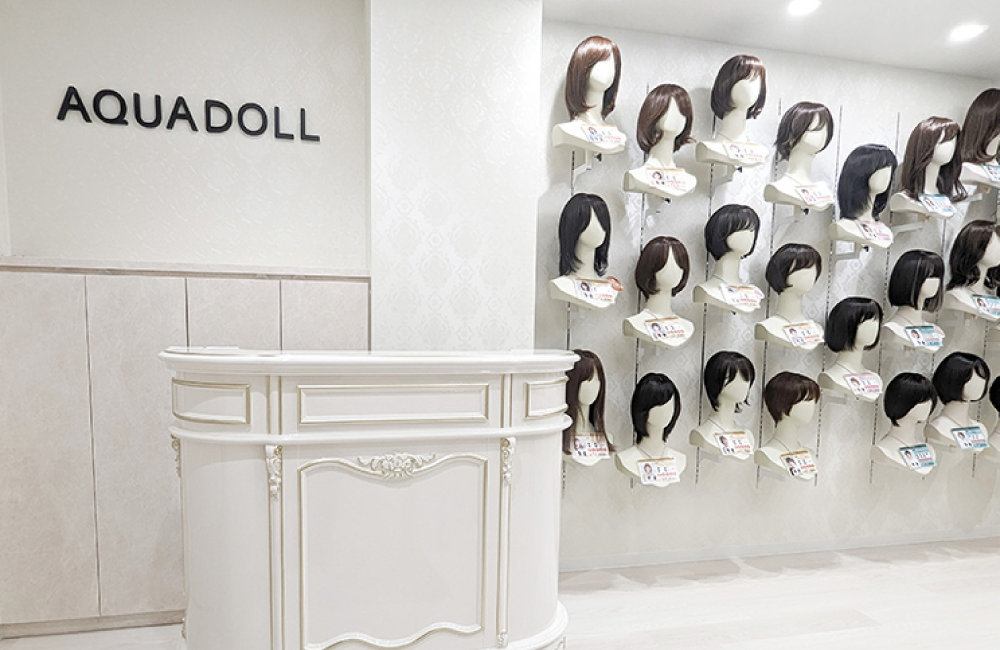ウィッグの品質・デザイン・ヘアカラー施術写真